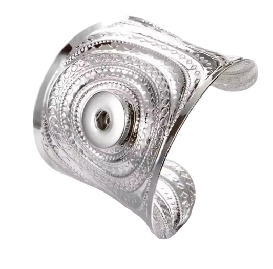 Filagree Metal Snapz Cuff